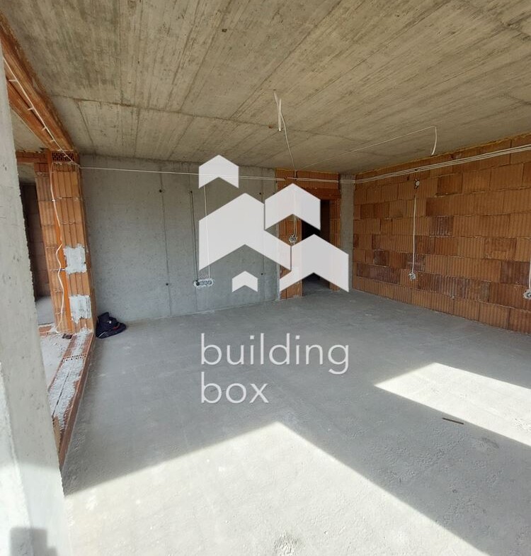 Тристаен апартаментдо "Дентален университет" - 0