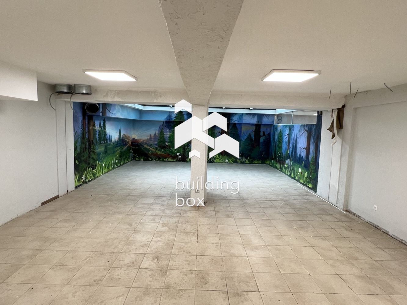 Търговска площ в ж.к. БОРОВО се отдава под наем! - 0