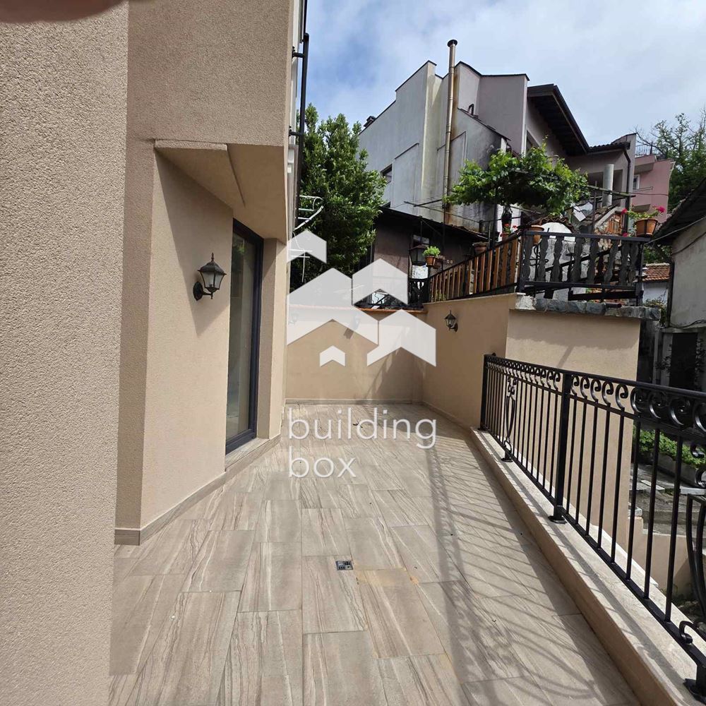 Двустаен апартамент - Център - 0