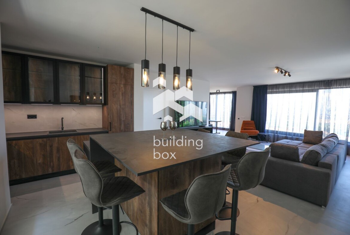 Чисто нова, висококачествена къща с неповторими гледки, собствена гора и фитнес - 0