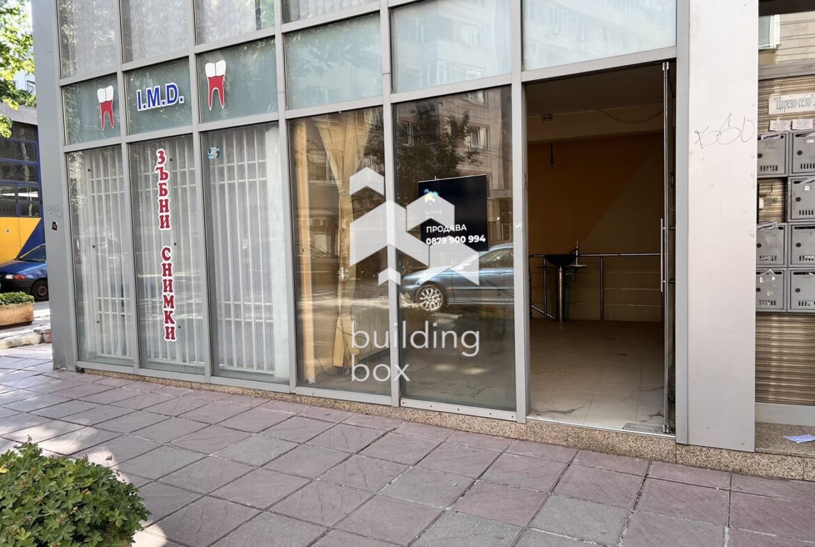 Търговско помещение на две нива - 0