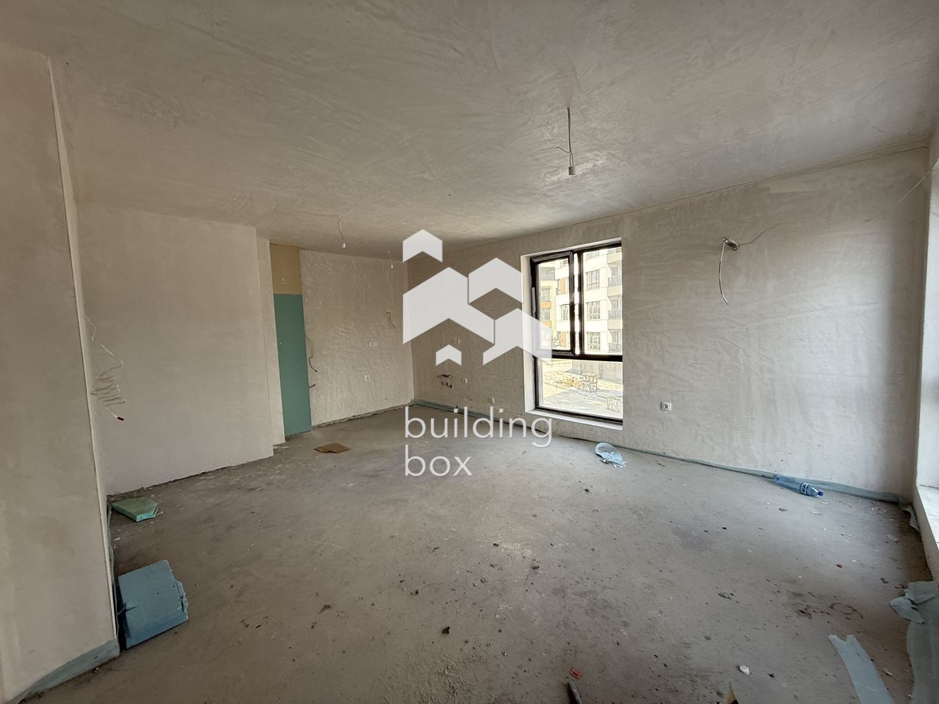 Тристаен апартамент с АКТ 16 - бул. "Пещерско шосе" - 0