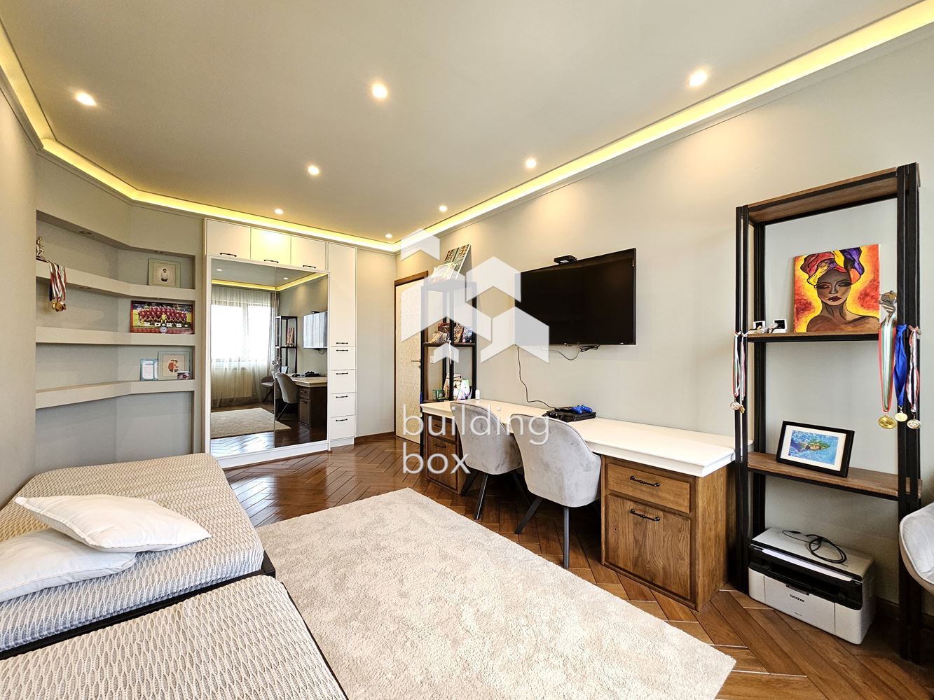 Четиристаен апартамент в престижния комплекс Maxi - 0