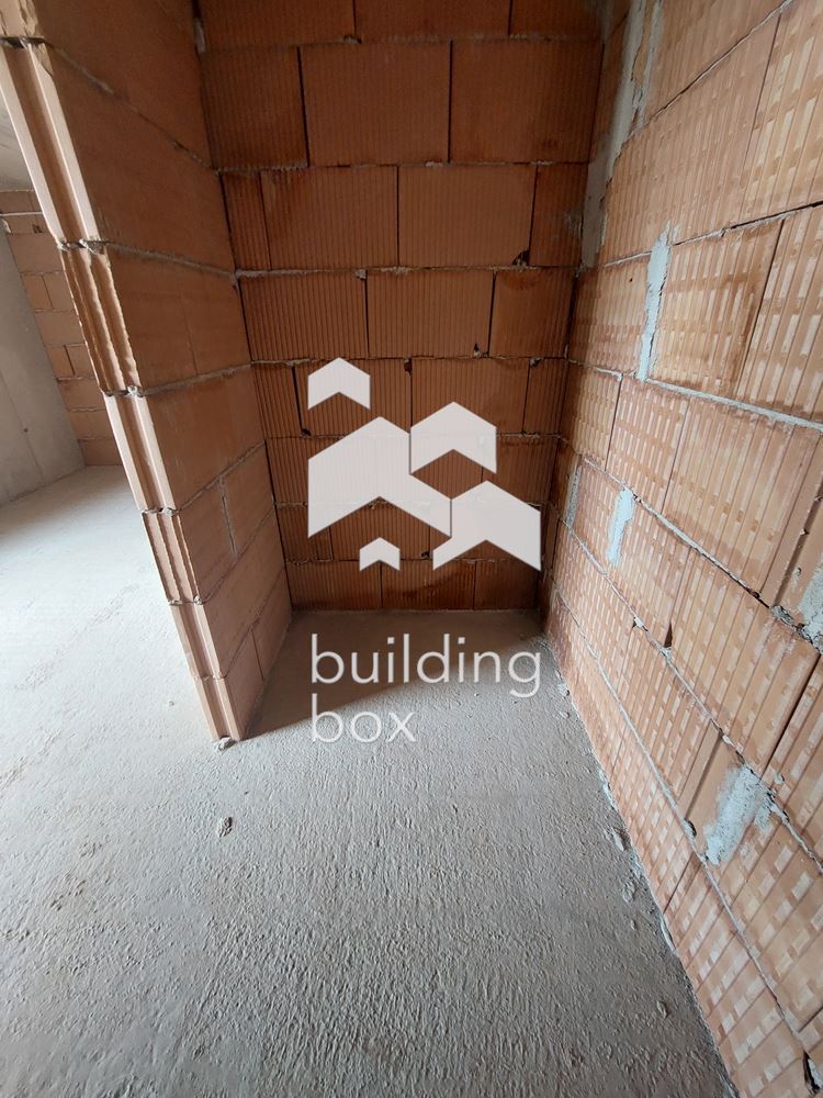 Тристаен апартамент - кв. Младежки хълм - 0