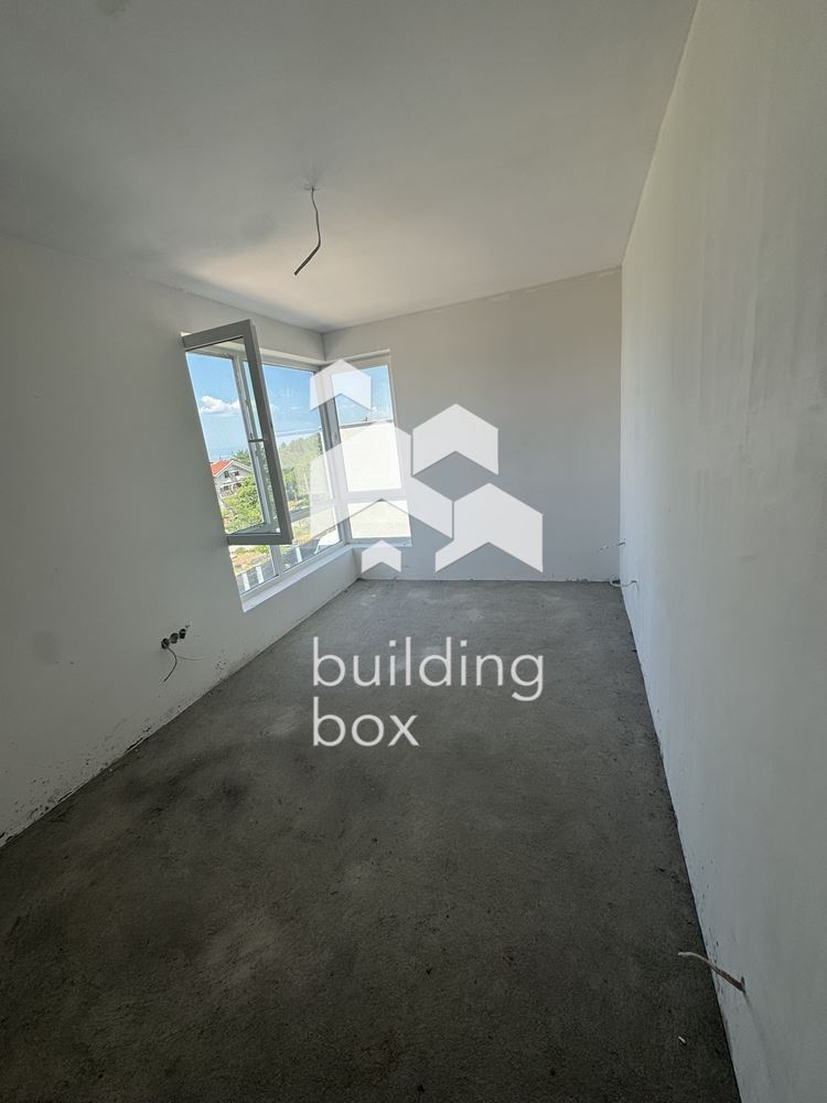 Двустаен апартамент в ж.к. Бояна - 0