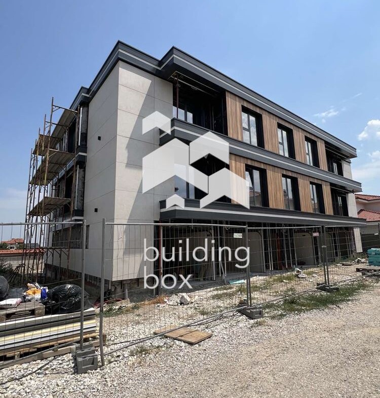 Тристаен апартамент - с. Белащица - 0