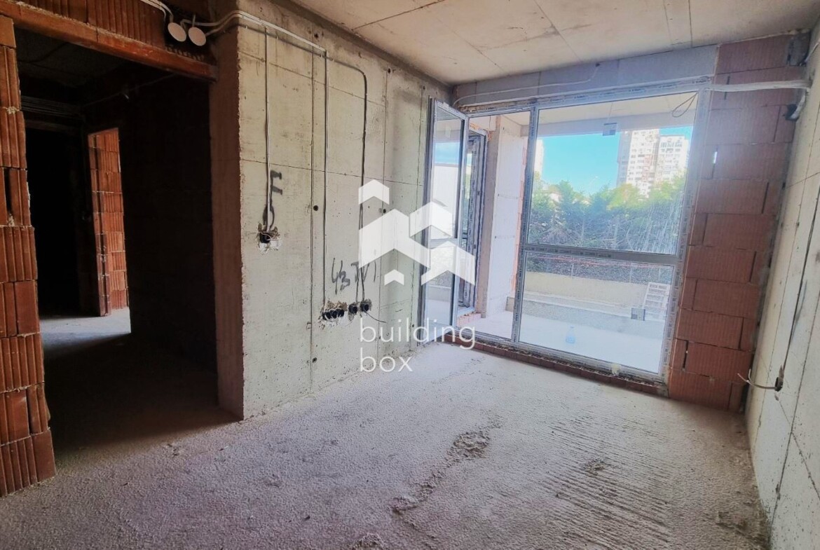 Двустаен източен апартамент в сграда с Акт 14! - 0