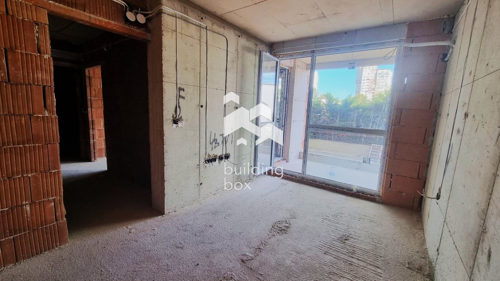 Двустаен източен апартамент в сграда с Акт 14! - 0