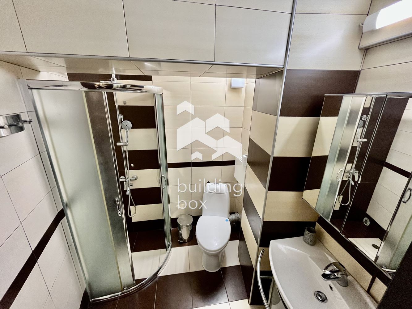 Двустаен, модерен апартамент в Манастирски ливади - изток - 0