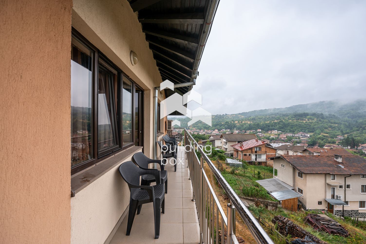 Хотел с 10 помещения за нощувки - гр. Батак - 0