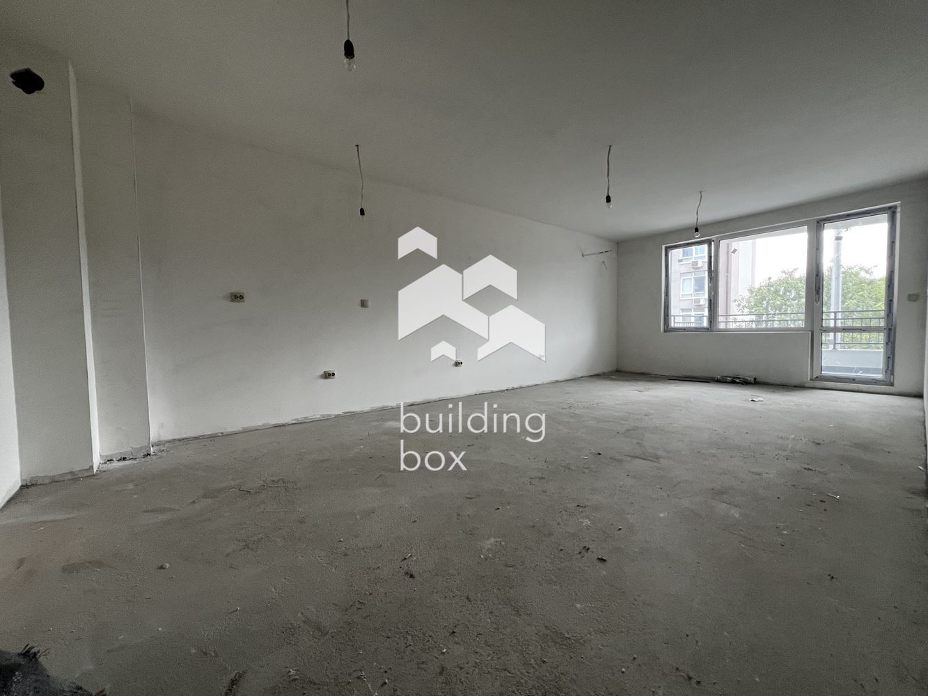 Тристаен апартамент в Оборище