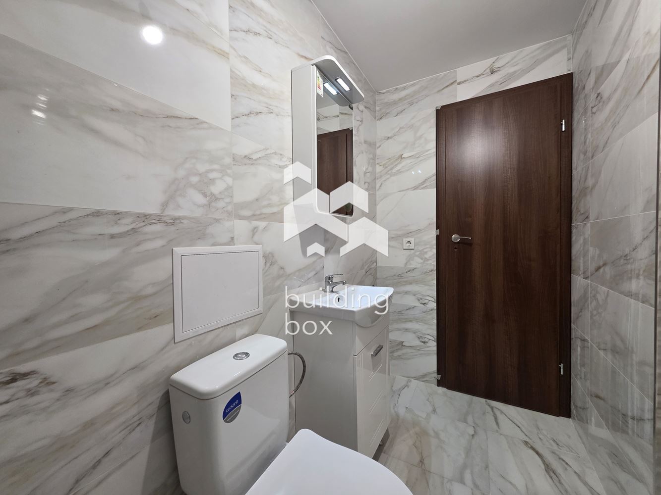 Двустаен апартамент - кв. Хиподрума - 0