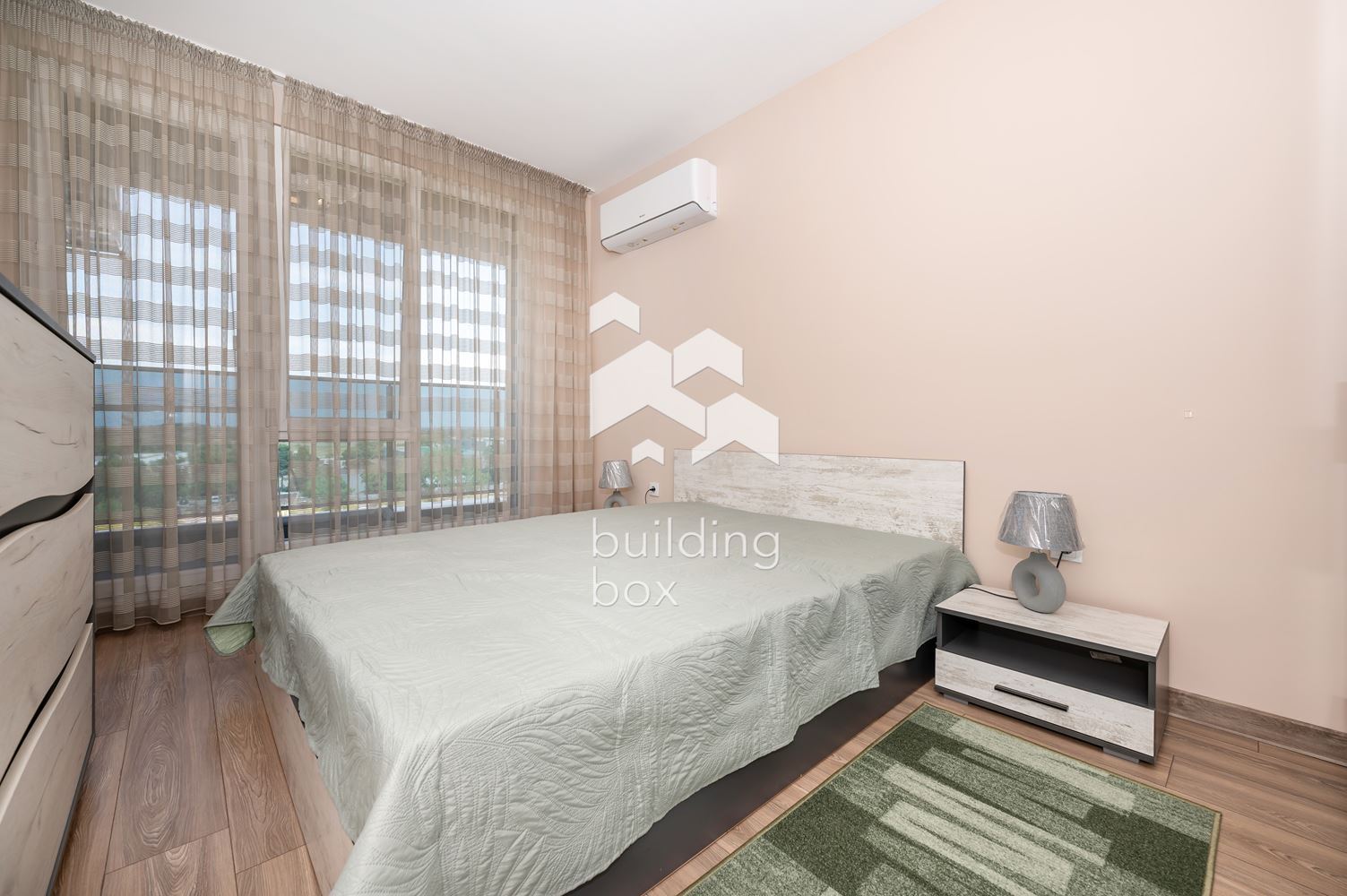 Обзаведен двустаен апартамент до Пловдивския панаир - 0