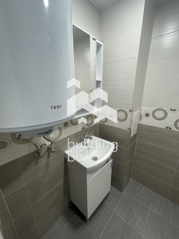 Прекрасен Тухлен Апарамент на Отлична Локация - 0