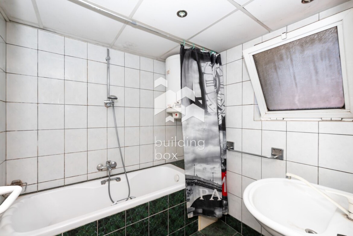 Два етажа от къща със самостоятелен вход в сърцето на град Пловдив - 0