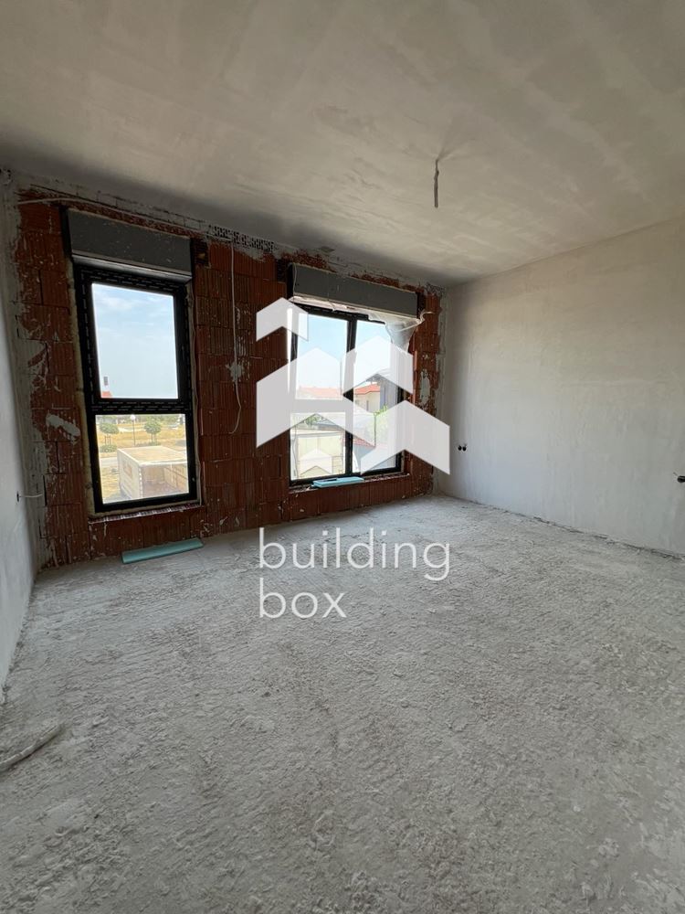 Тристаен апартамент в малка бутикова сграда - с. Белащица - 0