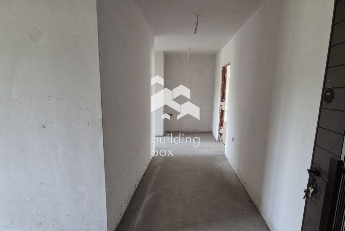 Четиристаен апартамент - кв. Христо Смирненски - 0