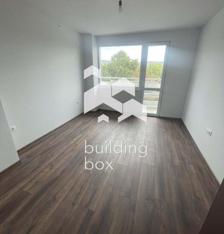 Прекрасен Тухлен Апарамент на Отлична Локация - 0