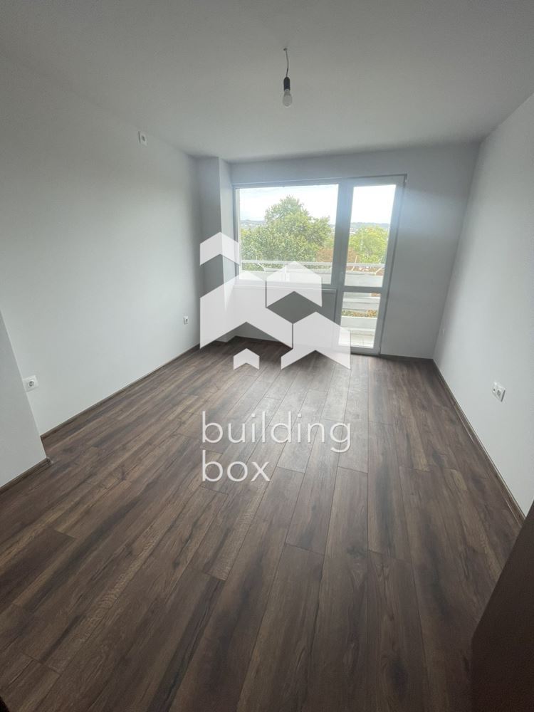 Прекрасен Тухлен Апарамент на Отлична Локация - 0