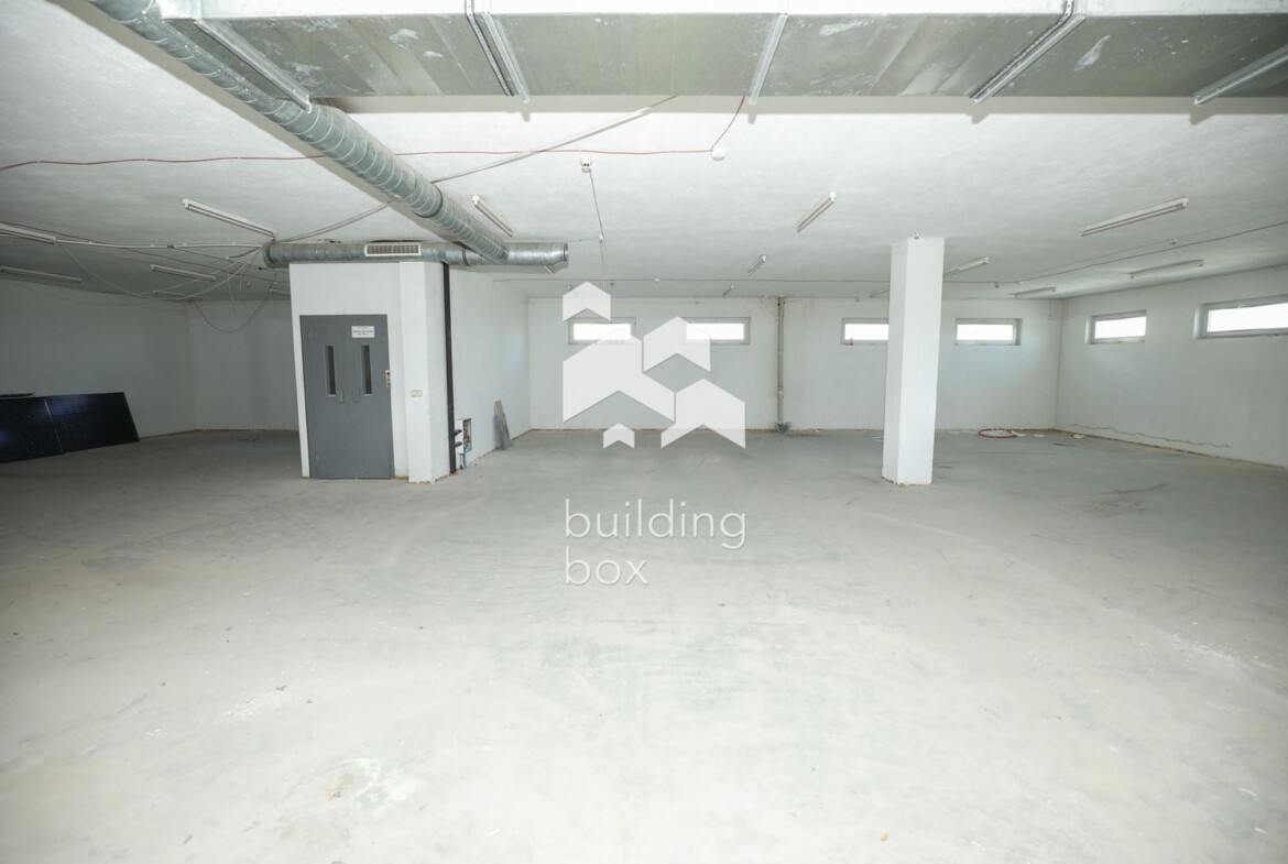 Луксозна Офис Сграда на Околовръстен Път - 0