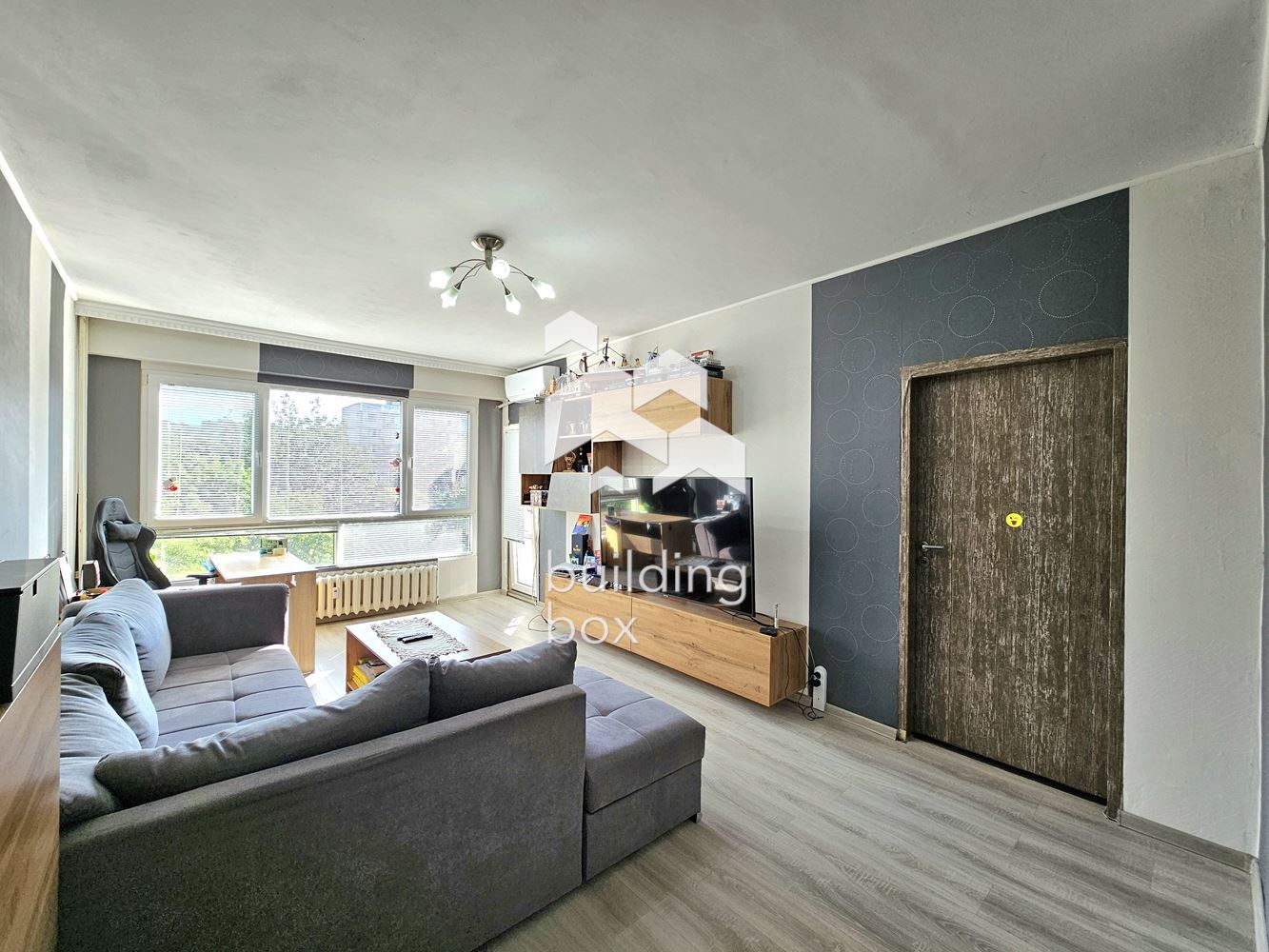 Обзаведен тристаен апартамент – кв. Люлин 3