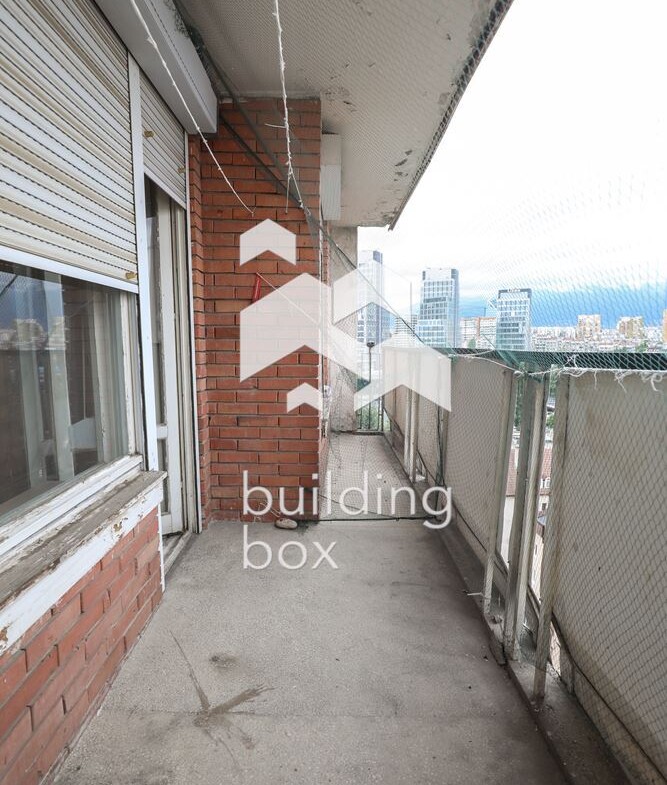 Тристаен апартамент в ж.к. Изток - 0