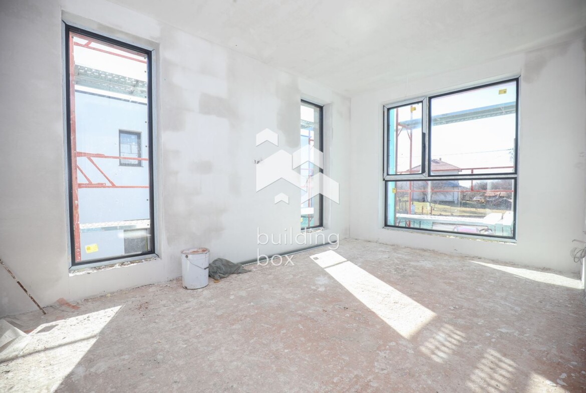 Къща на 20 минути от центъра на град София - 0