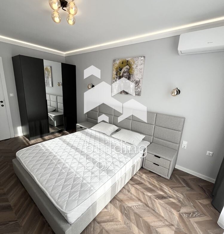 Двустаен обзаведен апартамент - кв. Христо Смирненски - 0