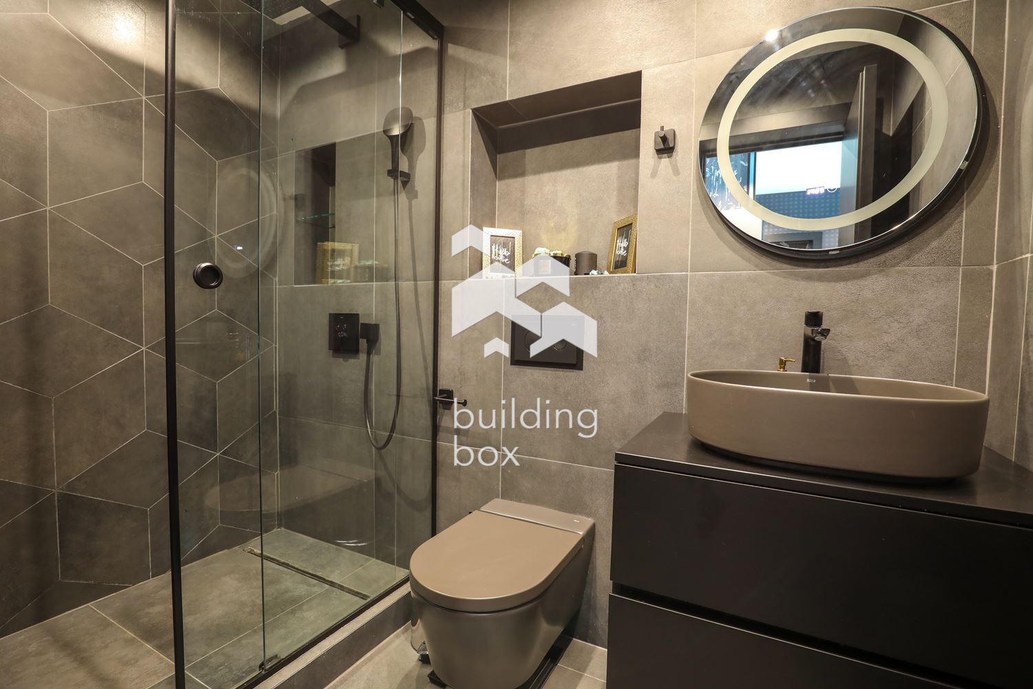 Луксозен тристаен апартамент - кв. Манастирски ливади запад - 0