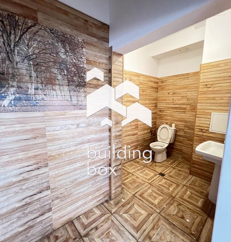 Търговска площ в ж.к. БОРОВО се отдава под наем! - 0