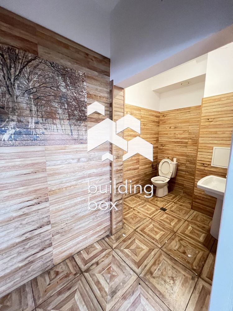 Търговска площ в ж.к. БОРОВО се отдава под наем! - 0