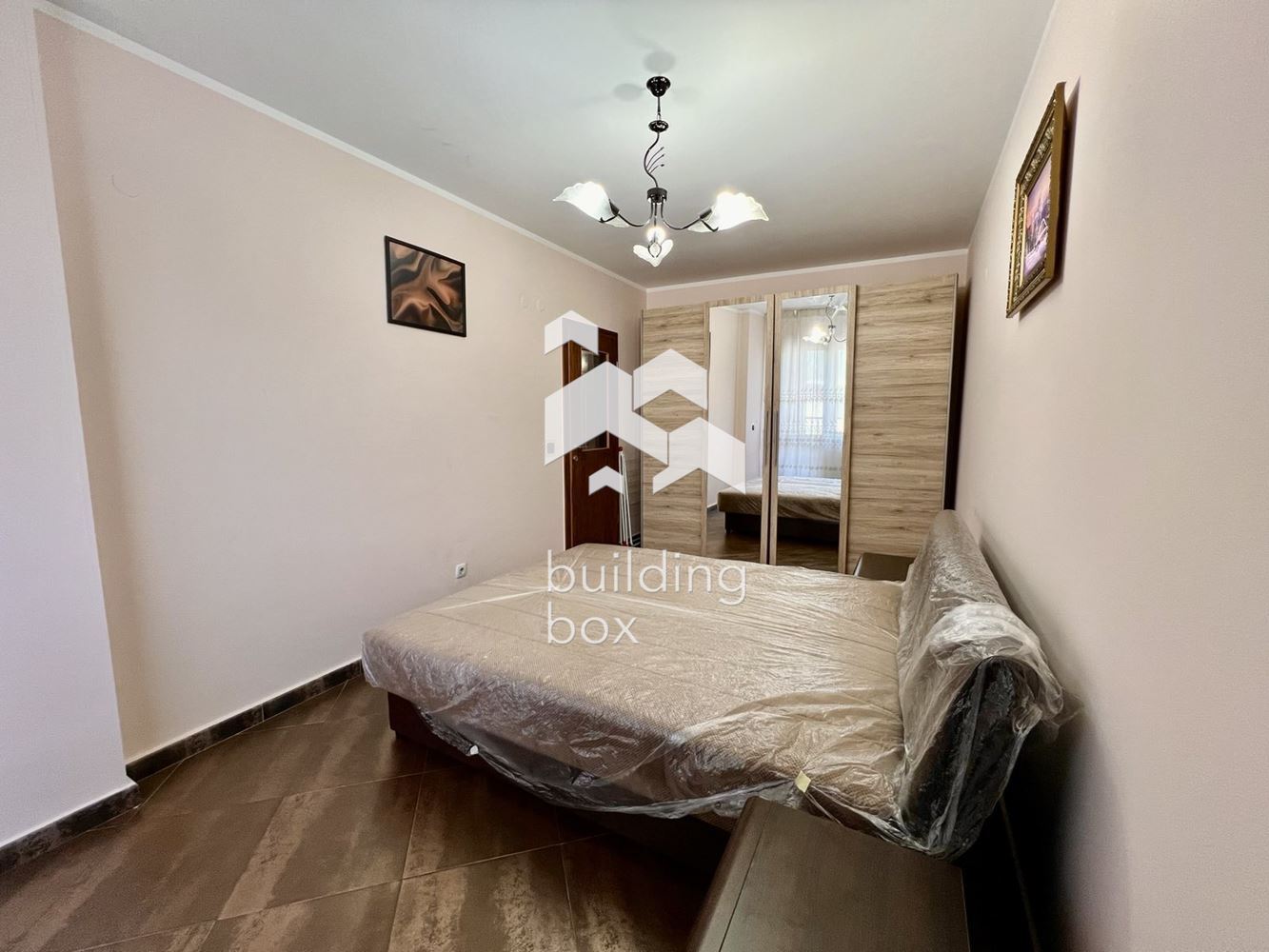 Тристаен апартамент в идеален Център - 0