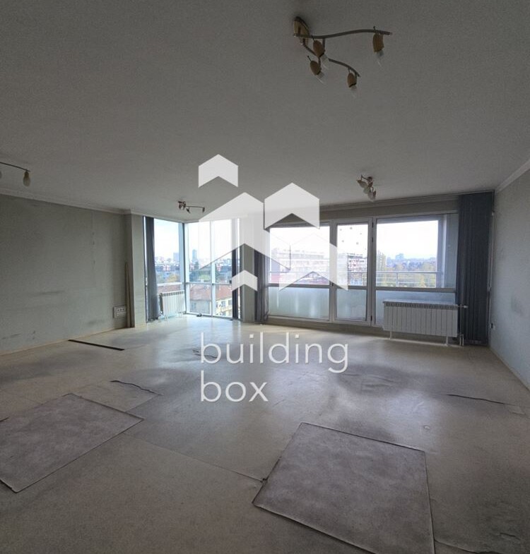 Панорамен 3-стаен апартамент с акт 16 в кв.Борово - 0