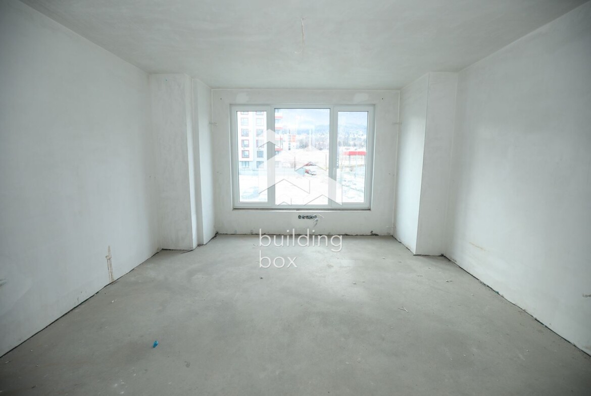 Продава 4-стаен - 0