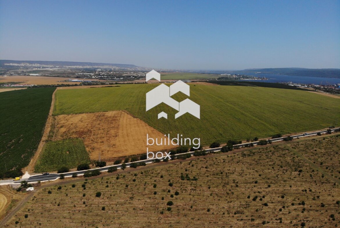 Парцели за промишлени цели в близост до село Езерово. - 0