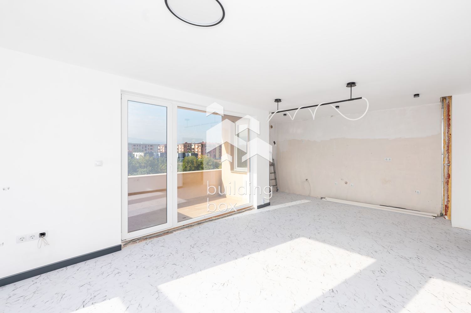 Тристаен апартамент пред АКТ16 - кв. Остромила - 0