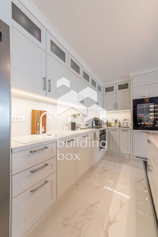 Лукс, простор и море – апартамент в бутикова сграда до к.к. Св. Св. Константин и Елена - 0