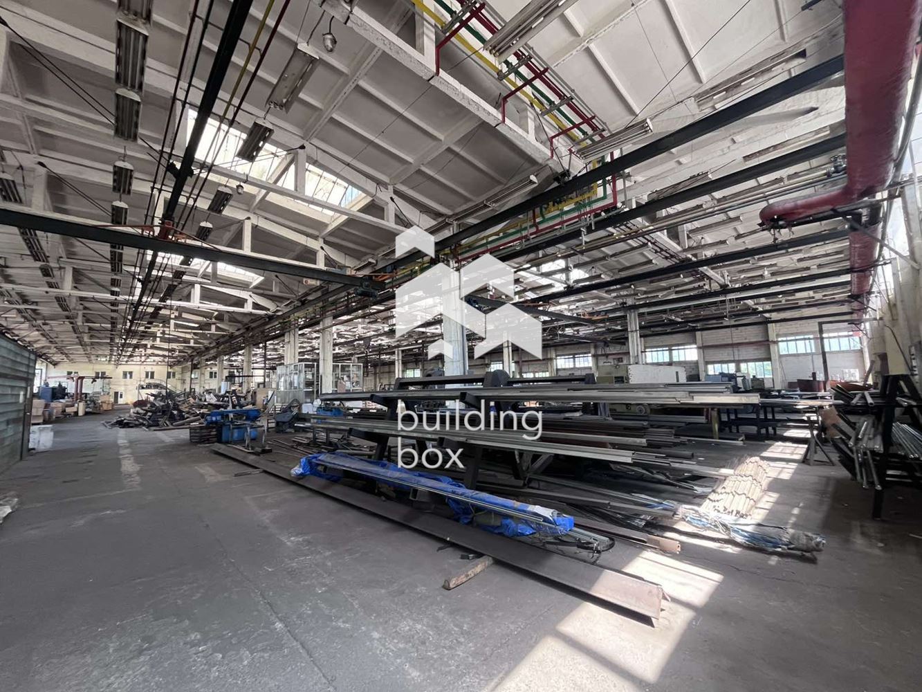 Индустриален имот на 40 минути от гр. София - 0