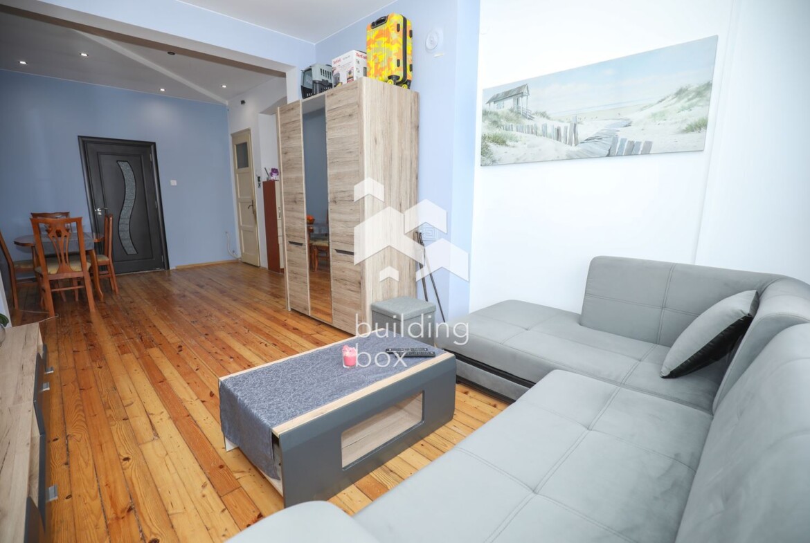 Тристаен апартамент в Център - 0