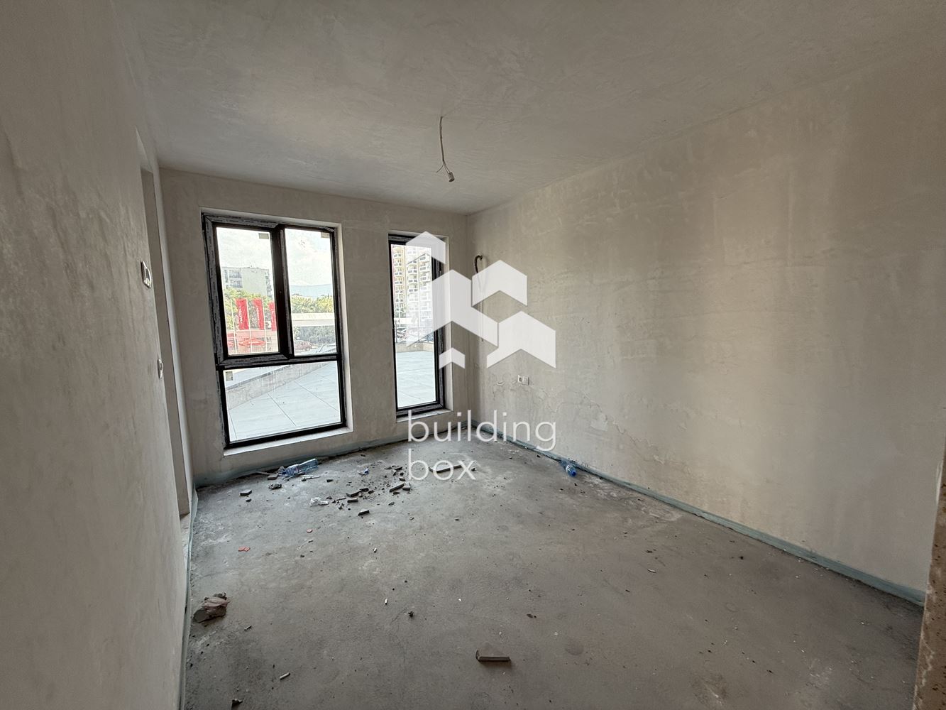 Тристаен апартамент с АКТ 16 - бул. "Пещерско шосе" - 0