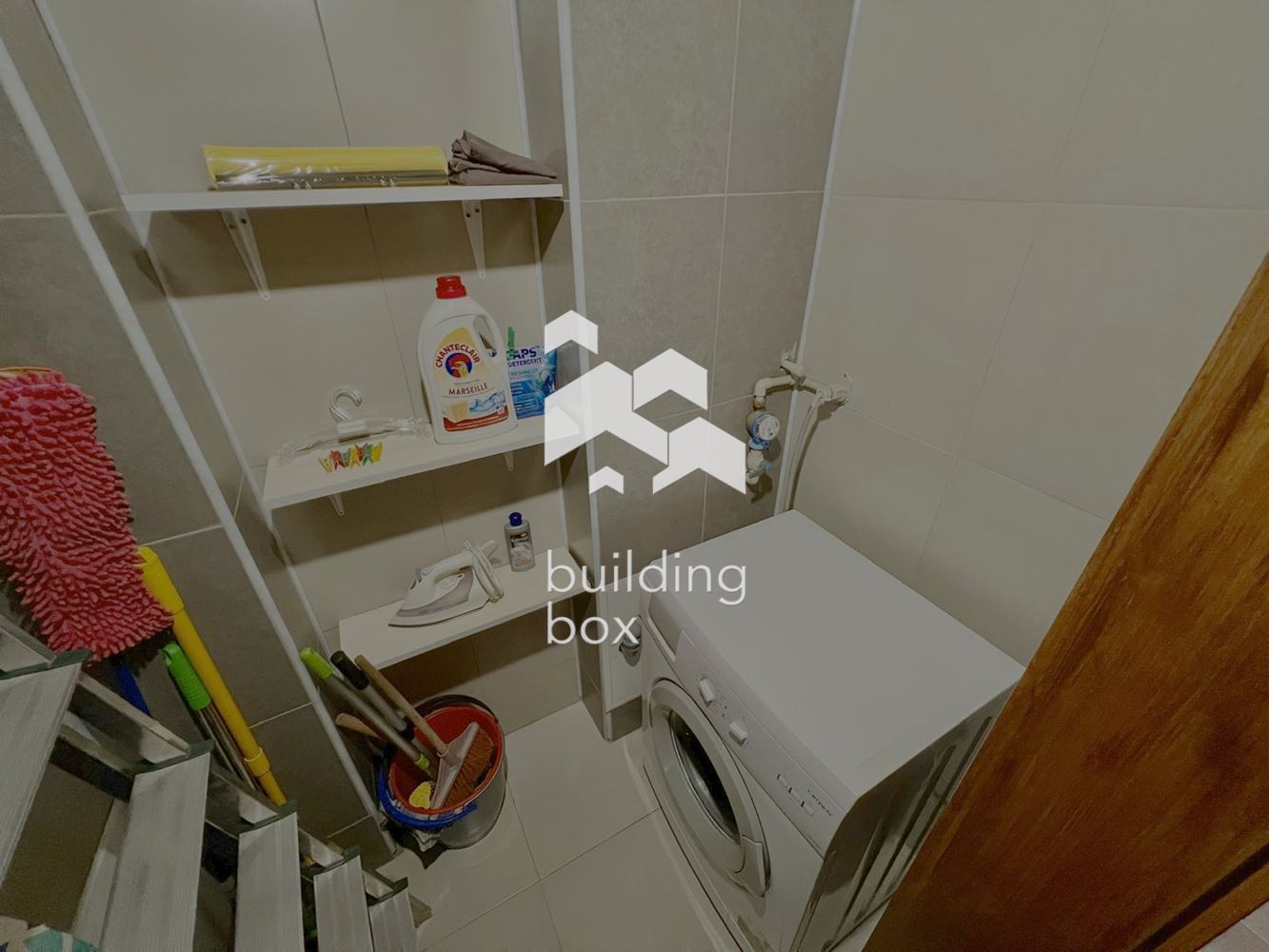 Тристаен апартамент в идеален Център - 0