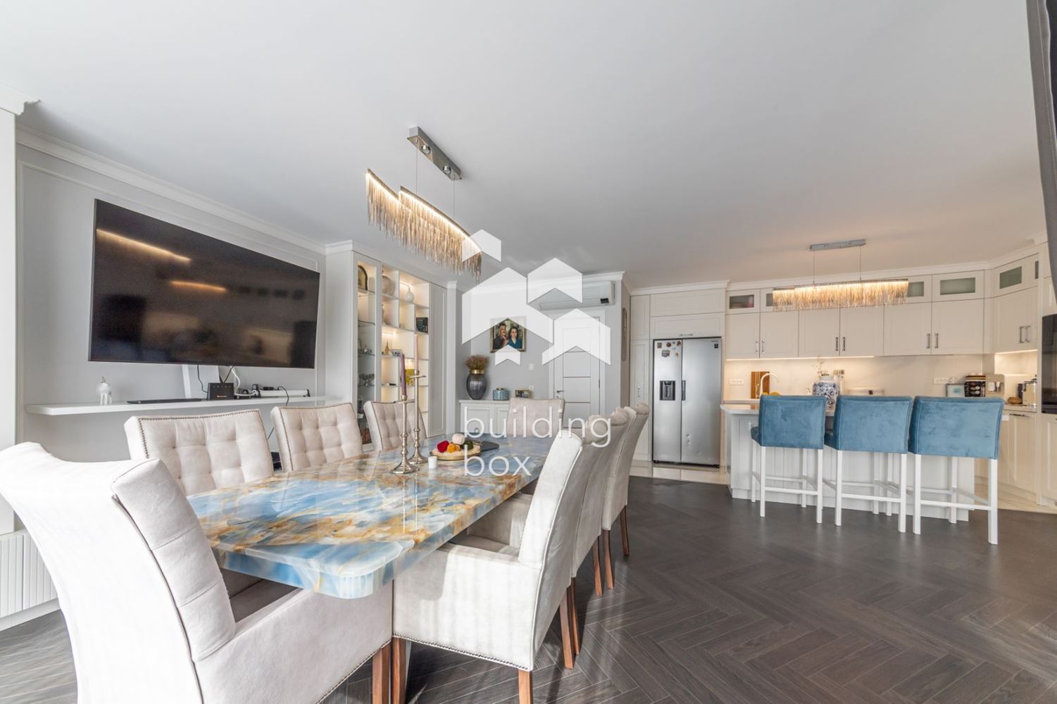 Лукс, простор и море – апартамент в бутикова сграда до к.к. Св. Св. Константин и Елена - 0