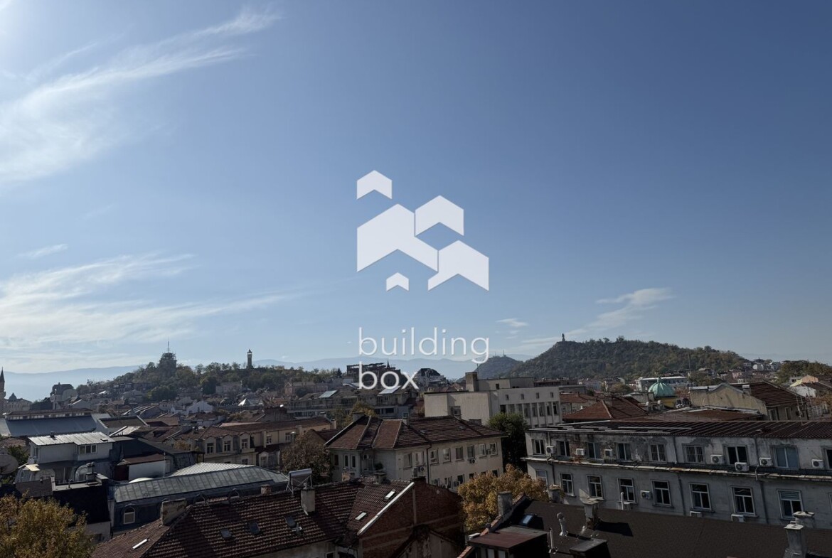 Многостаен апартамент в центъра на гр. Пловдив - 0