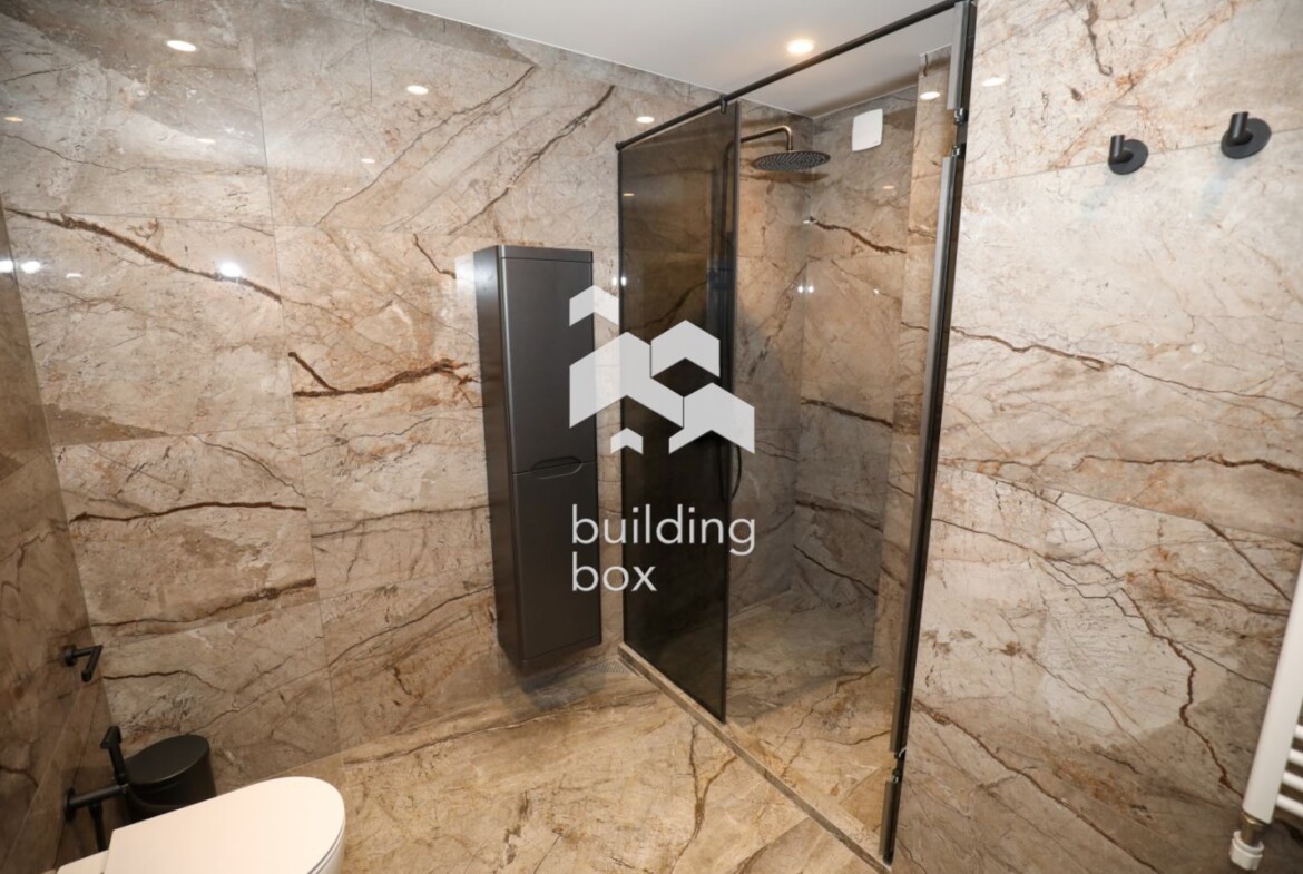 Продава 3-стаен - 0