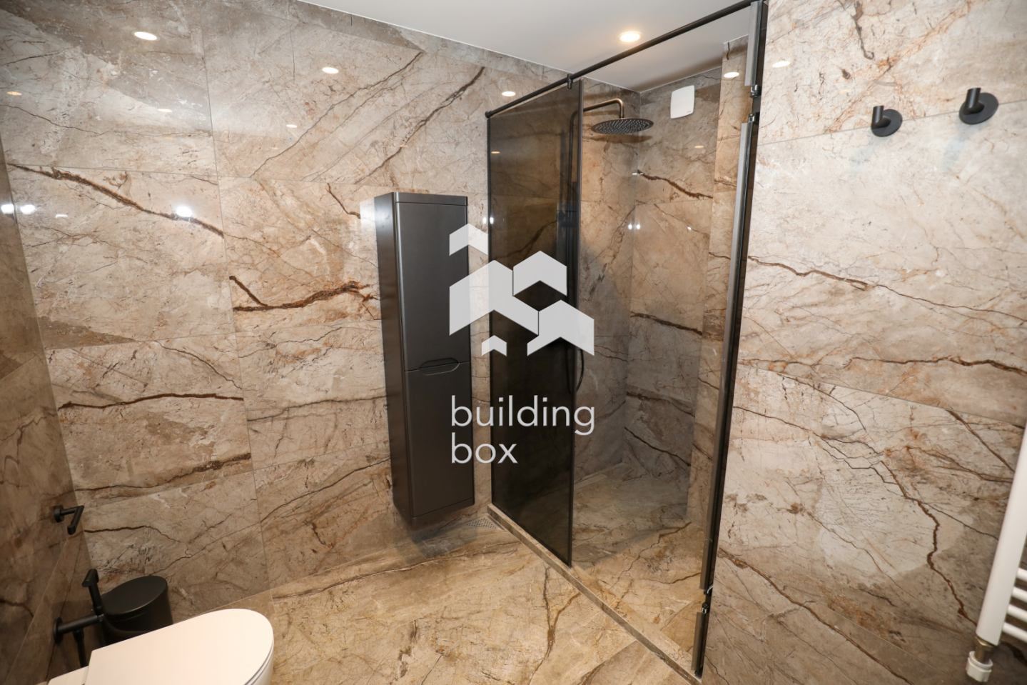 Продава 3-стаен - 0