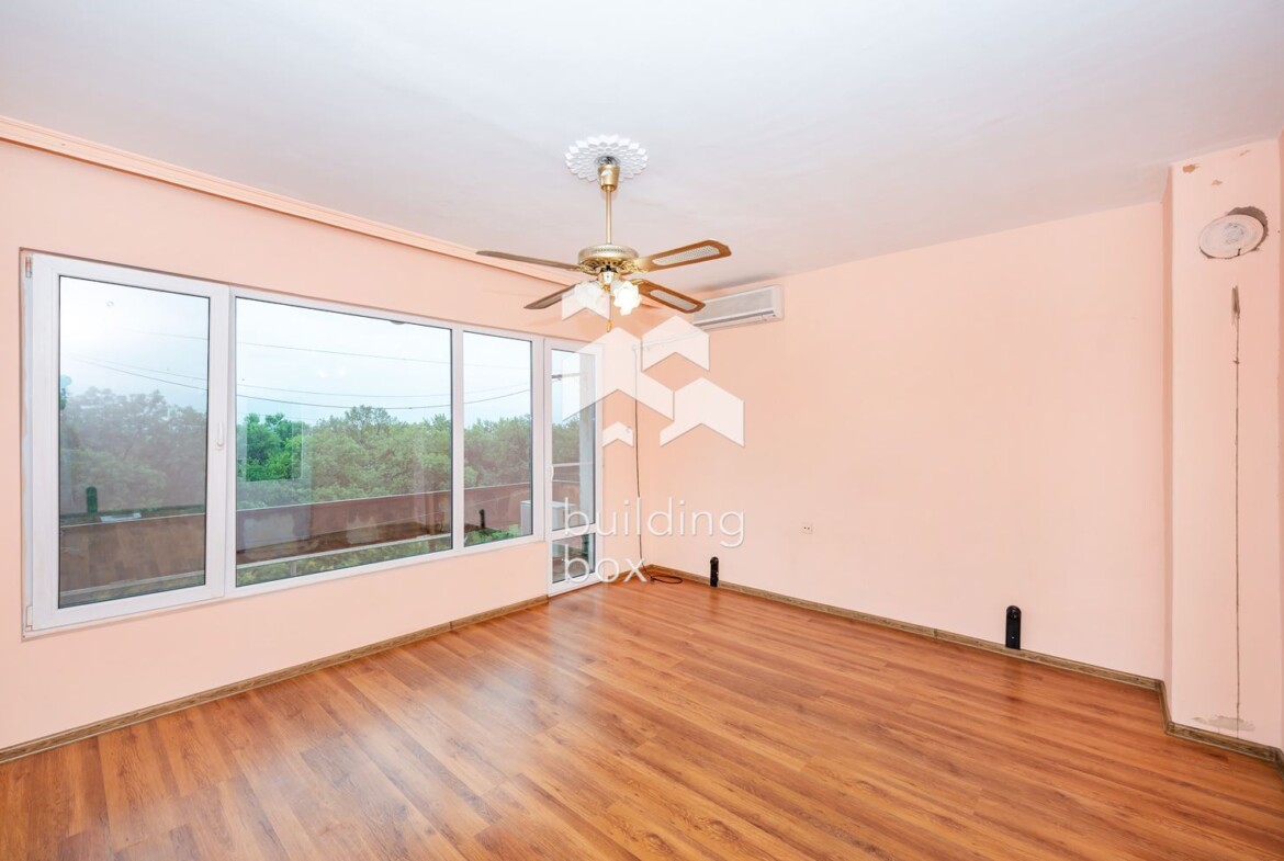 Двустаен апартамент - кв. Христо Смирненски - 0