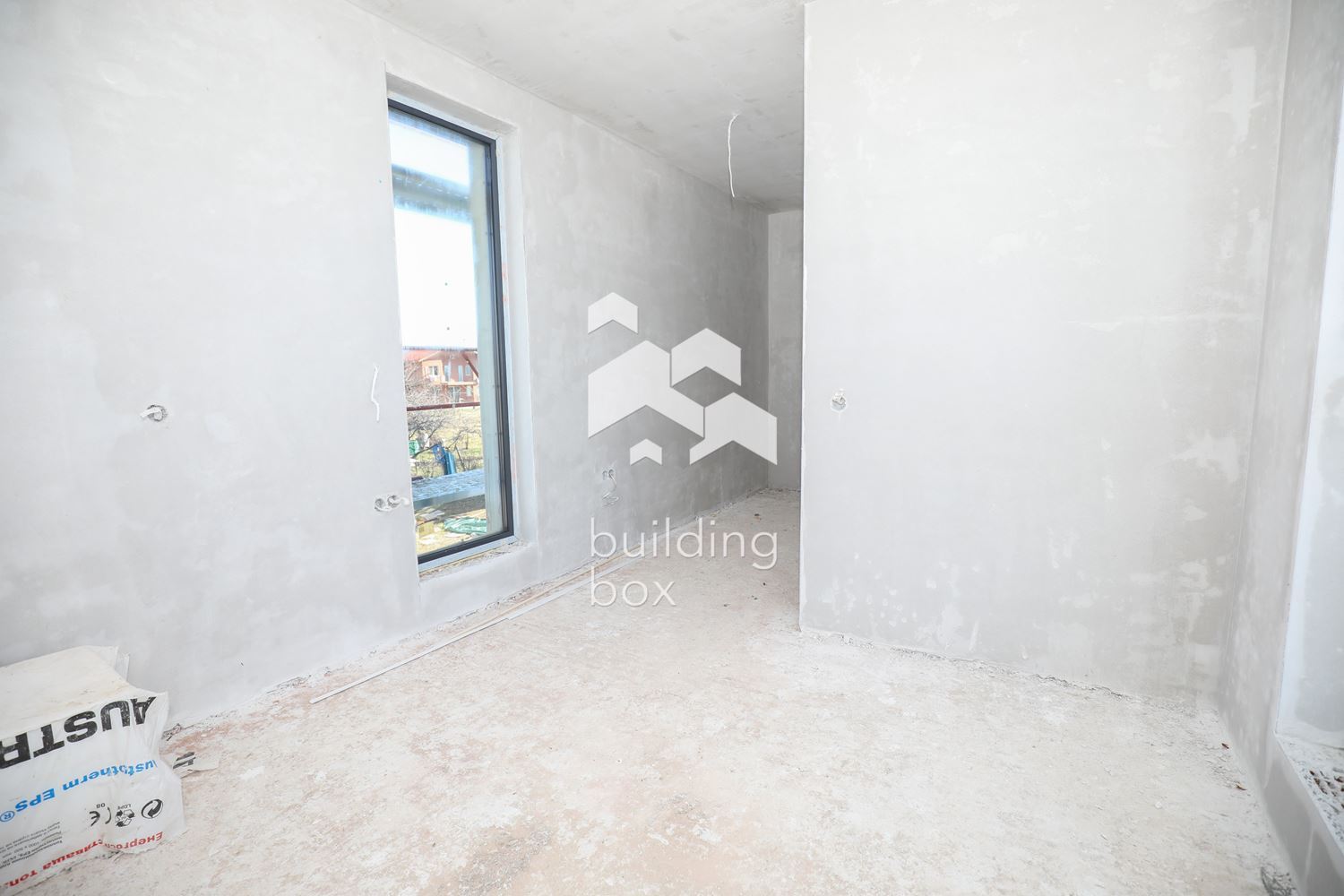 Къща на 20 минути от центъра на град София - 0