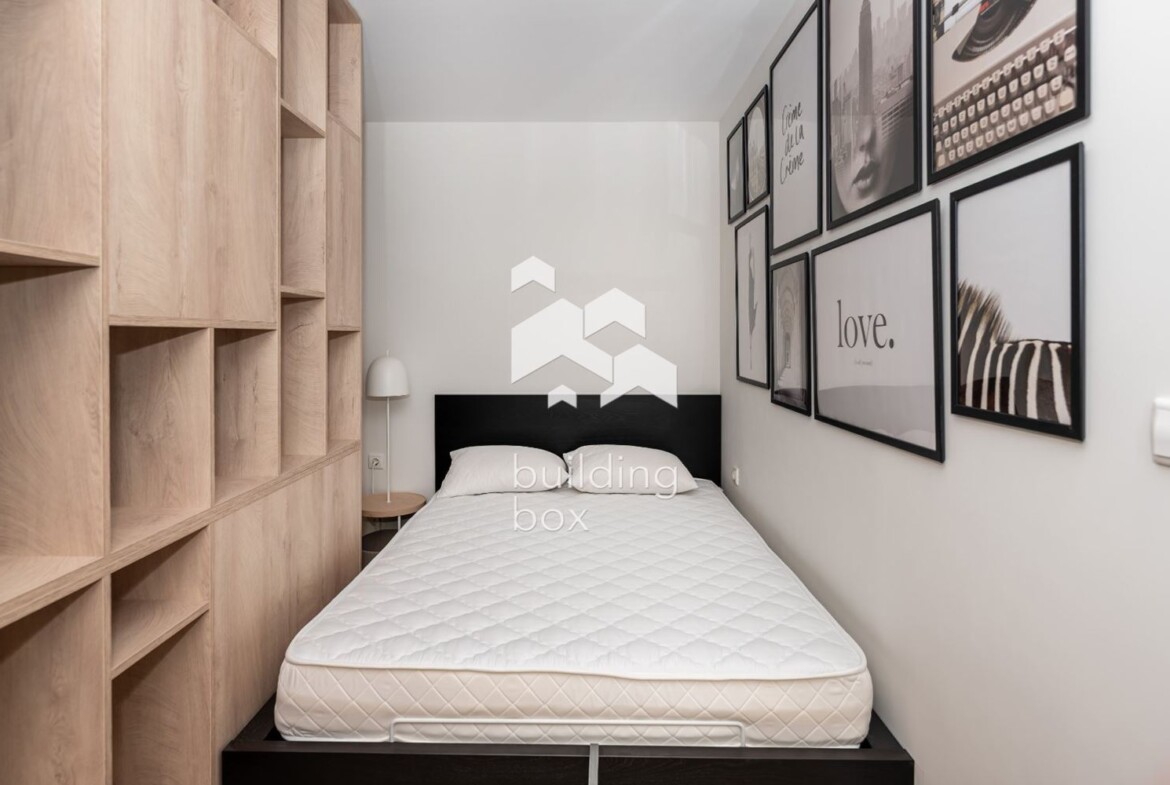 Обзаведен едностаен апартамент - кв. Христо Смирненски - 0