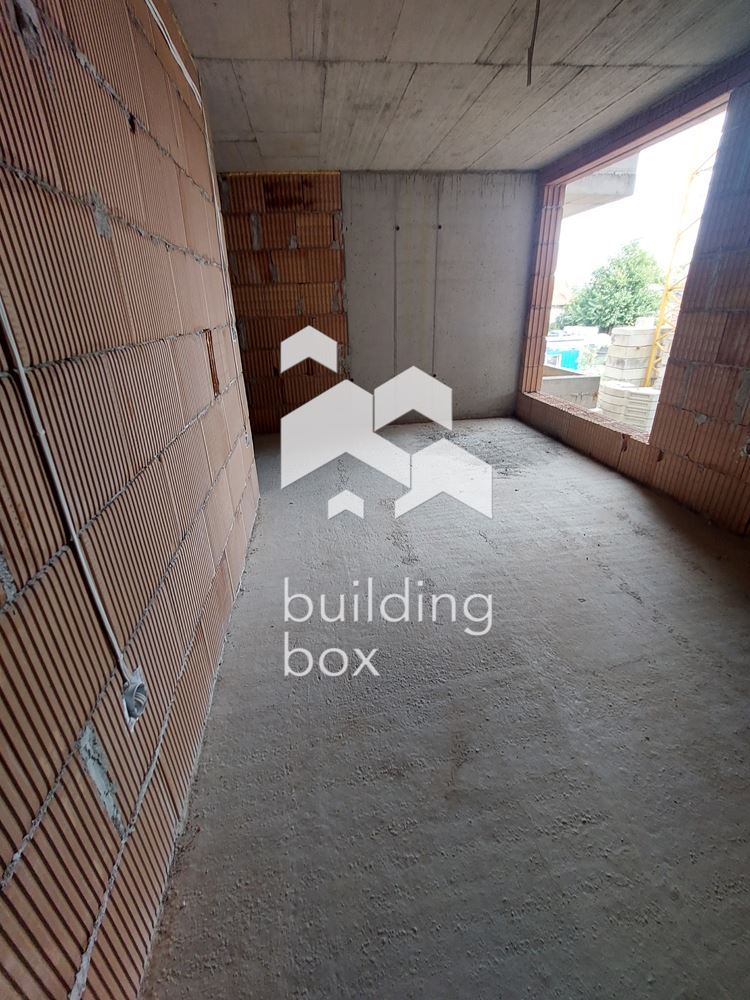 Тристаен апартамент - кв. Младежки хълм - 0