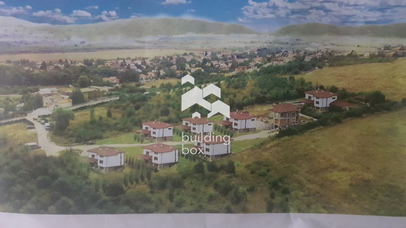 Луксозна самостоятелна къща с 4 спални в престижния район Иваняне